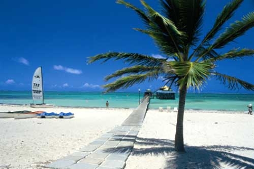 Low-Cost Holiday Vacations to Holguin