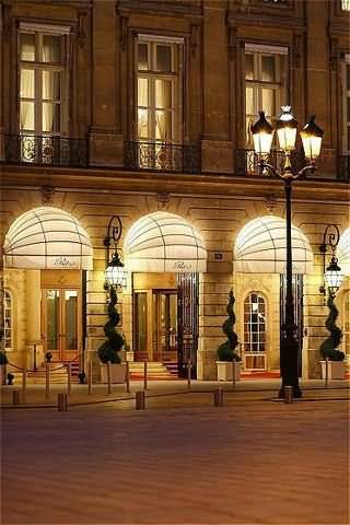 Ritz Paris exterior 2