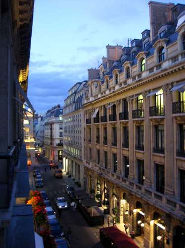 Sofitel Le Faubourg entrance 2