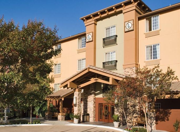 Larkspur Hotel exterior