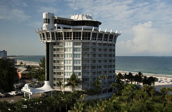 Grand Plaza Hotel extérieur